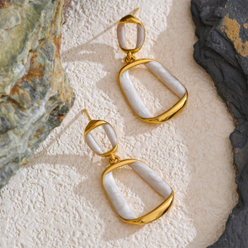 Elegante Goud Vergulde Emaillen Oorbellen - Celia