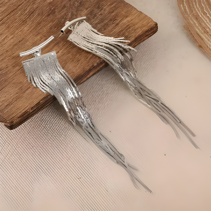 Stijlvolle Zilveren Tassel Oorbellen - Bernice voor een Elegante Look