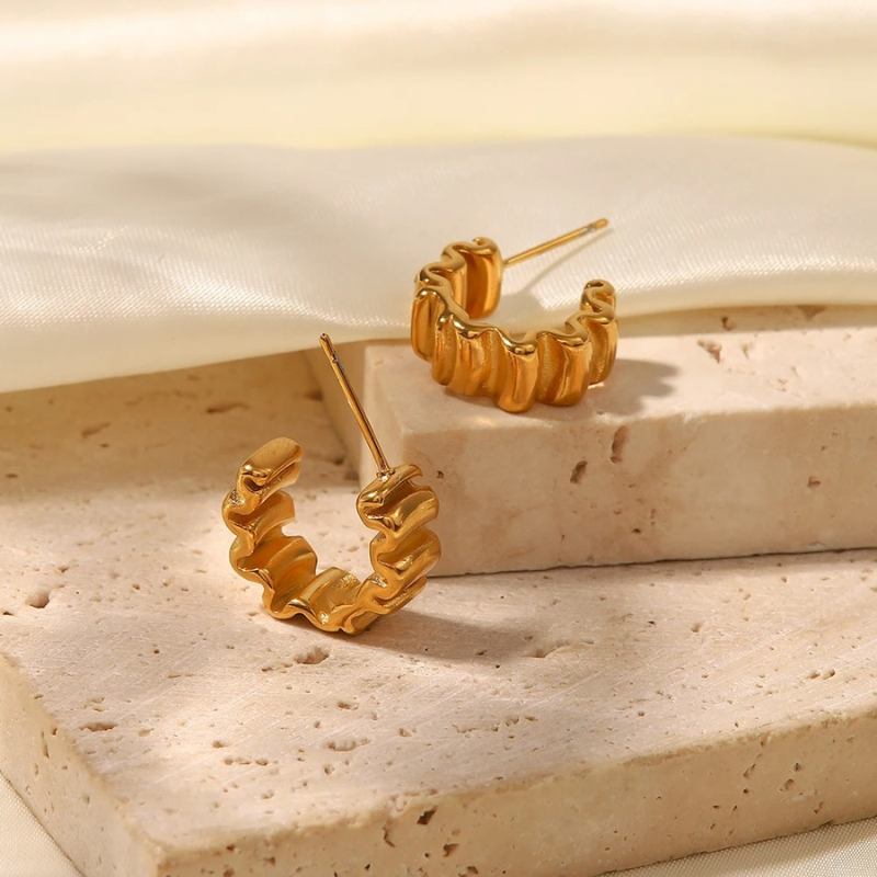 Gouden Oorbellen met Rimpeltextuur - Olivia