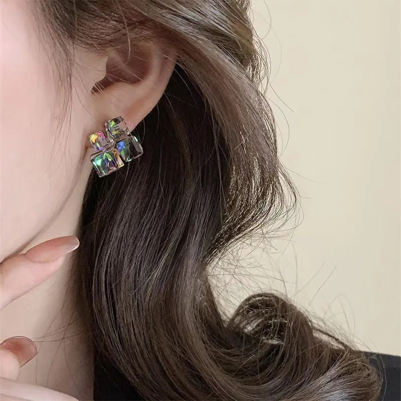 Kleurrijke Kristallen Geometrische Vierkante Stud Oorbellen - Dollie