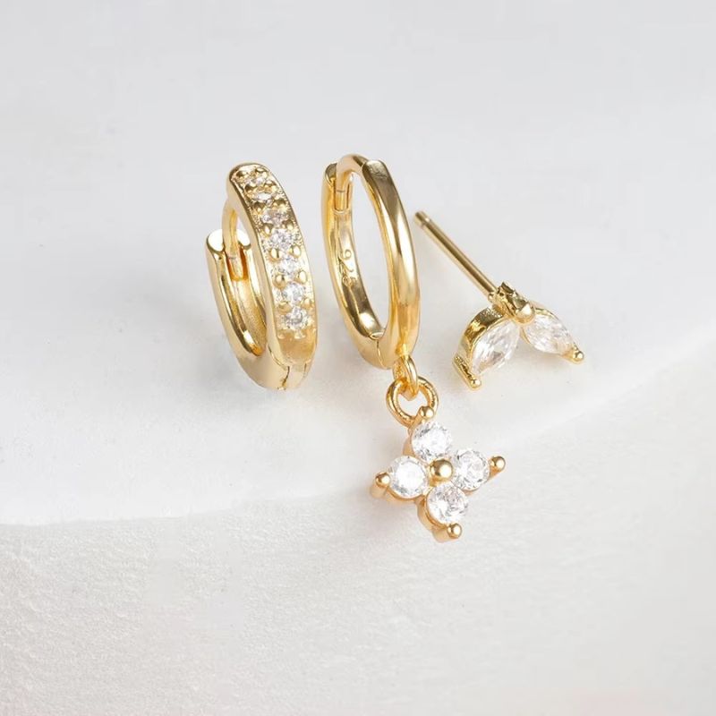 Elegante Bloem Oorbellen Set in Edelstahl - Monri