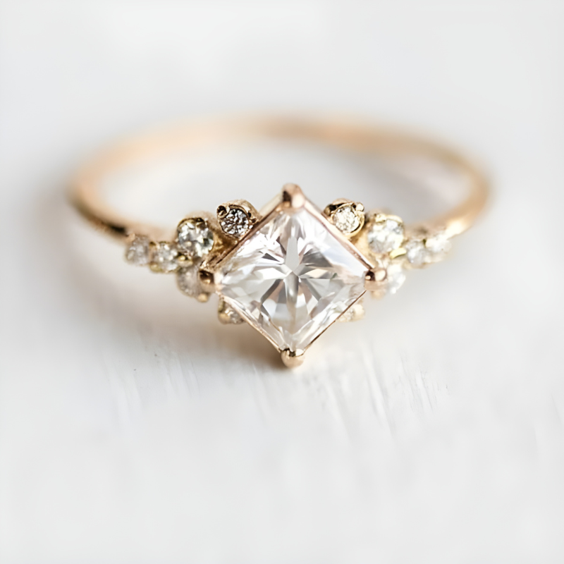 Delysische Koningsring in Eleganten Goldfarben – Ein Symbol für Luxus und Raffinesse