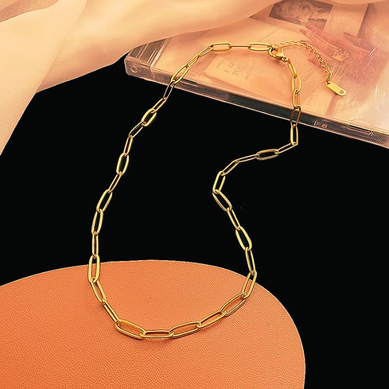 Elegante Gouden Paperclip Ketting - Bianca voor een Stijlvolle Look