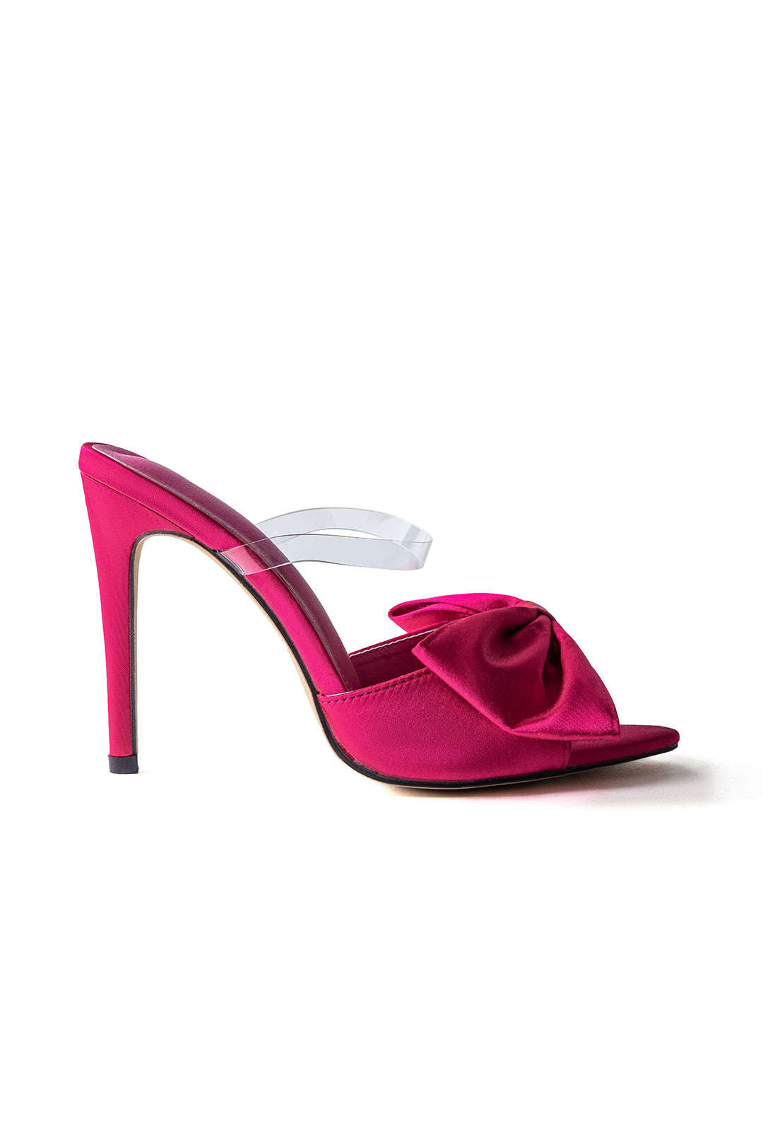 Elegante slingback met hoge hakken en strikje