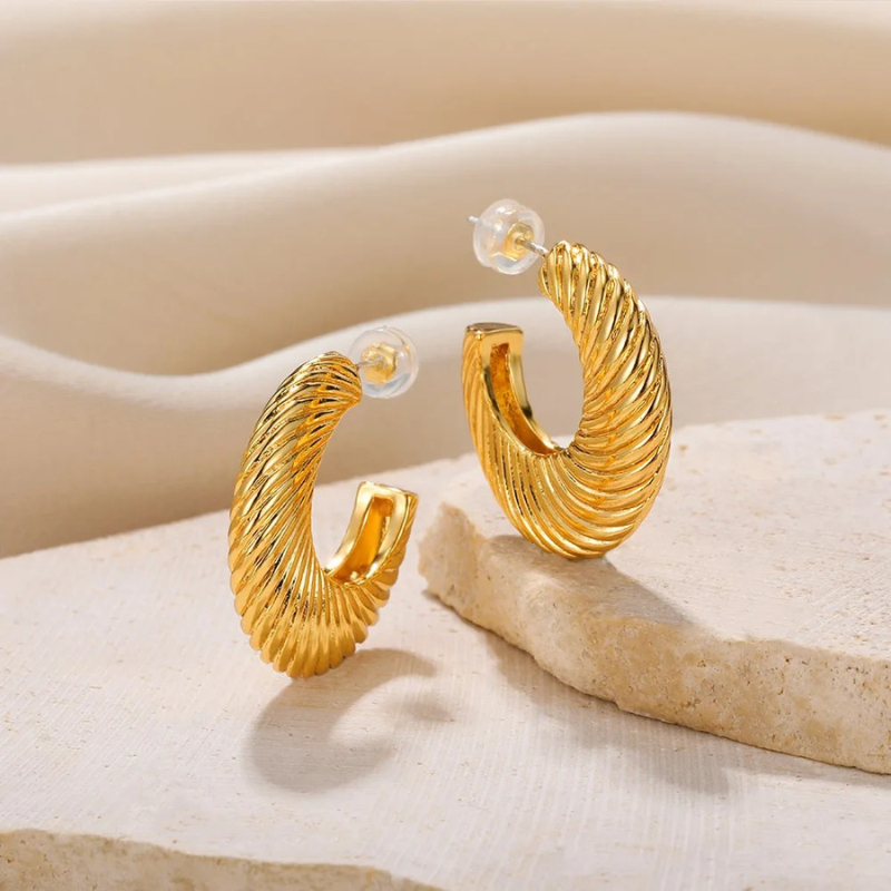 Grove Gedraaide Hoepel Oorbellen - Zoe