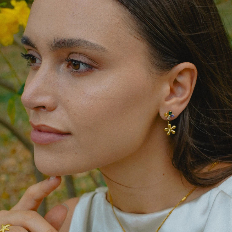 Elegante Bloemen Zircon Hangende Oorbellen - Mylah voor een verfijnde uitstraling