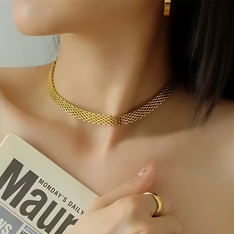 Omdat je graag een aantrekkelijke titel wil, zou ik voorstellen: Luxe Chunky Schakelketting van Gaas - Kelsey