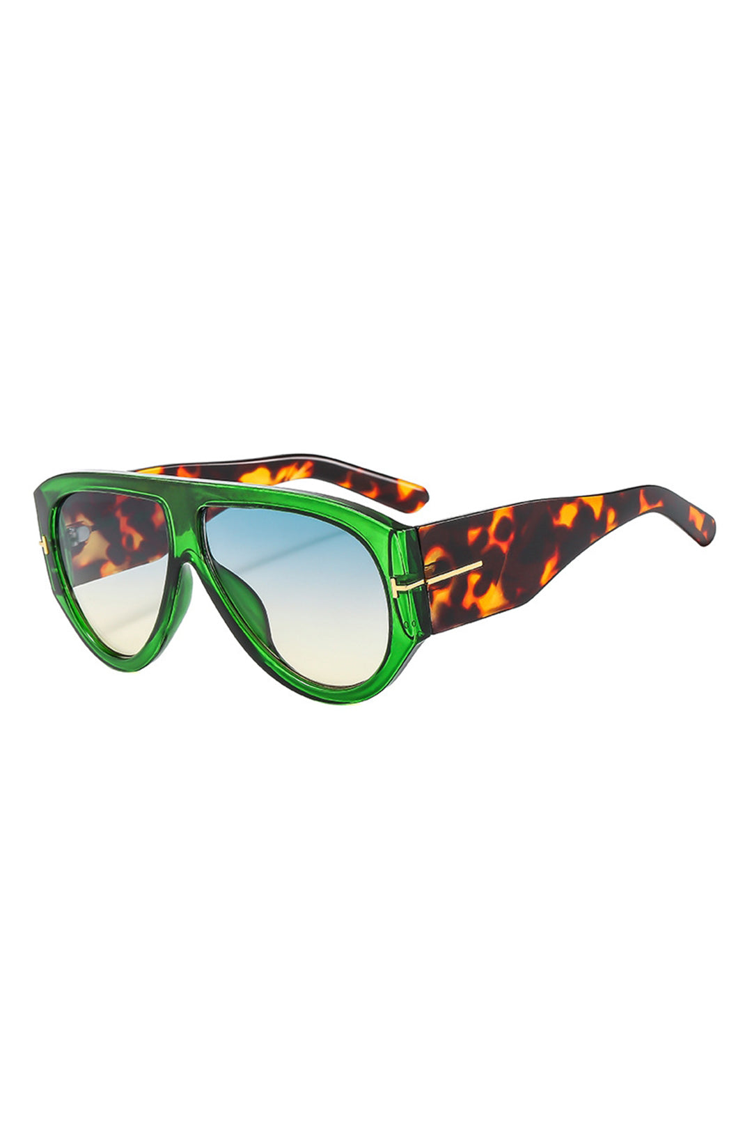 Chic Leopard Print Sunglasses with Stylish Frame