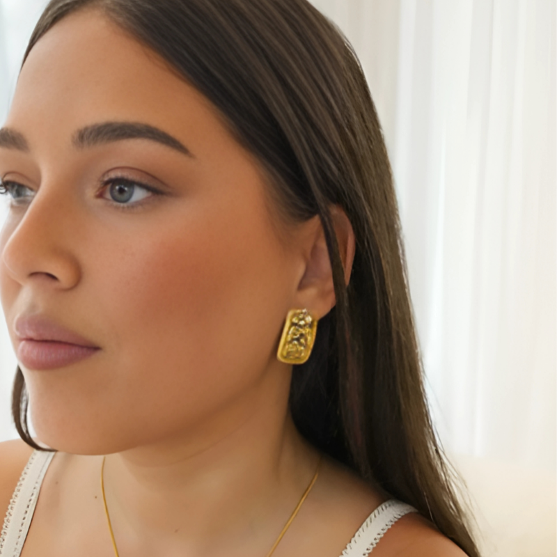 Gouden Geometrische Pod Oorbellen - Lucy