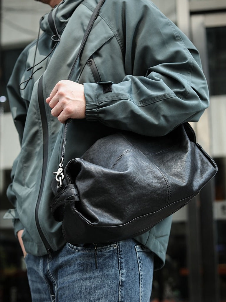 Gael herenrugzak met stijlvolle diagonale ritssluitingen voor een trendy urban look