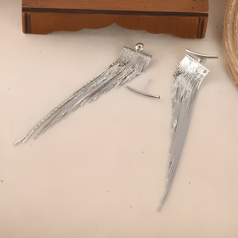 Stijlvolle Zilveren Tassel Oorbellen - Bernice voor een Elegante Look