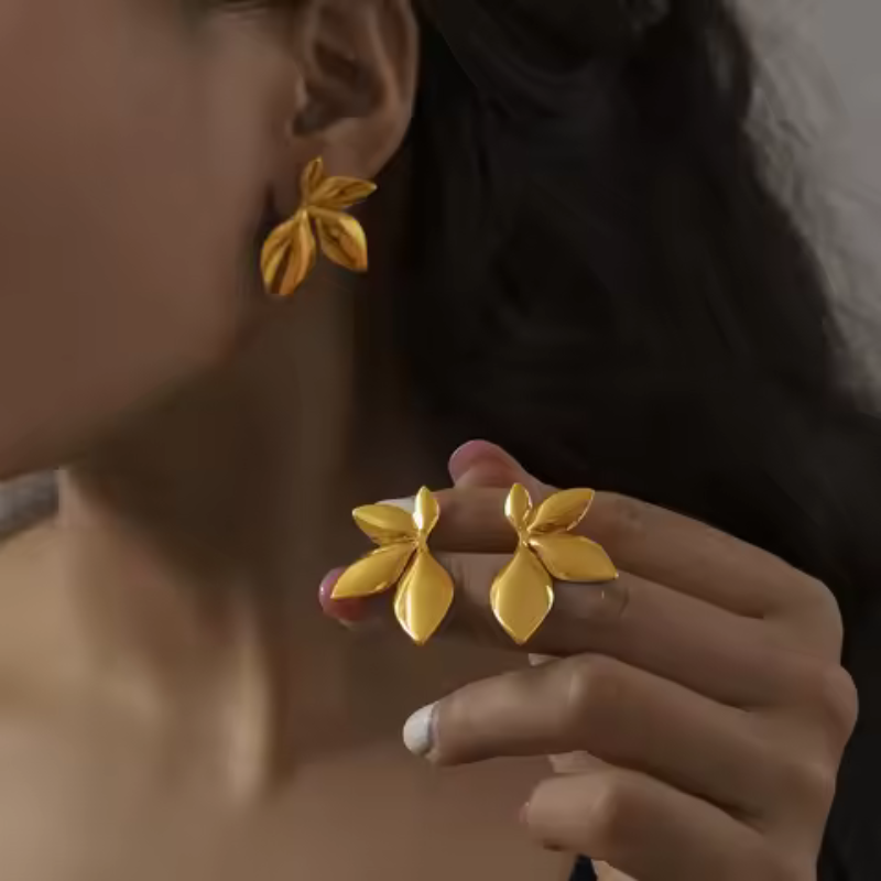 Elegante Gouden Blad Oorbellen - Natuurlijke Luxe Essentie