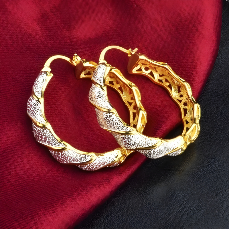 Hoepeloorbellen met Gedraaid Patroon – Noa