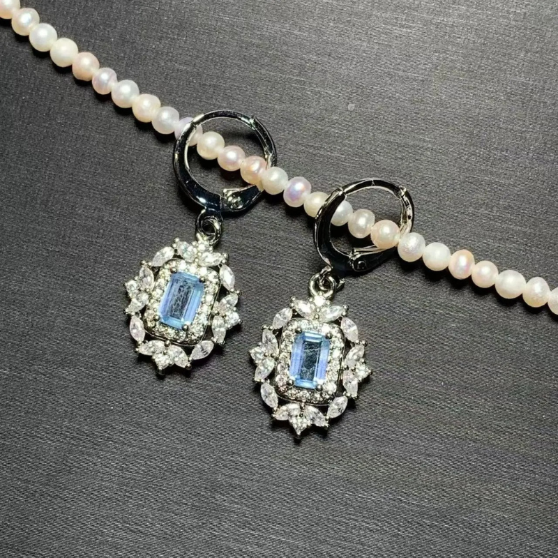 Stijlvolle Aquamarijn Kristal Hoop Oorbellen - Elegante Janneke Design