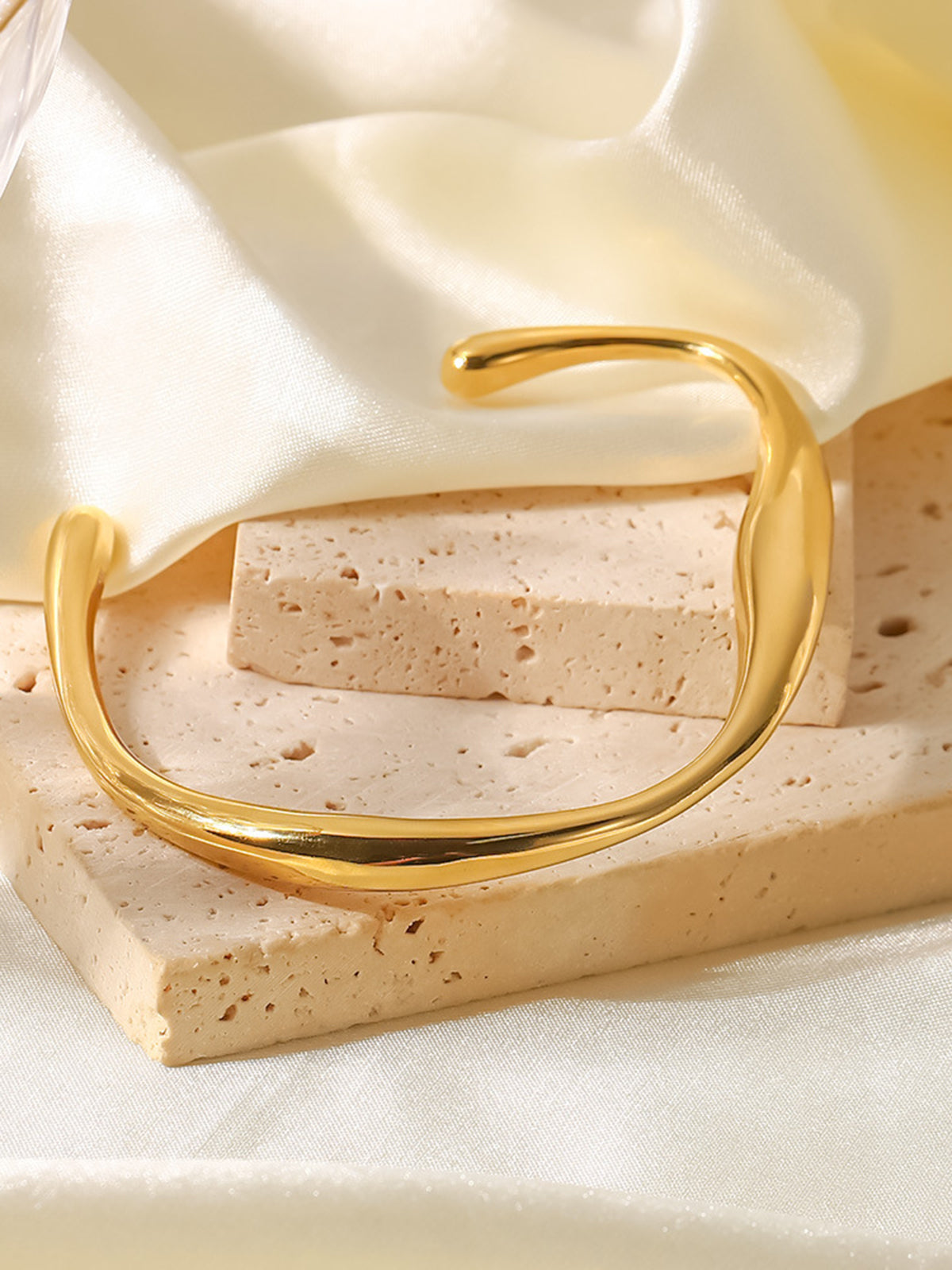 Elegante vergulde armband - stijlvolle accessoire voor elke gelegenheid