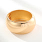 Brede Goudkleurige Armband – Statement Cuff voor Dames