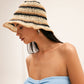 Bucket hoedje met gestreept strohout voor een casual en elegante uitstraling