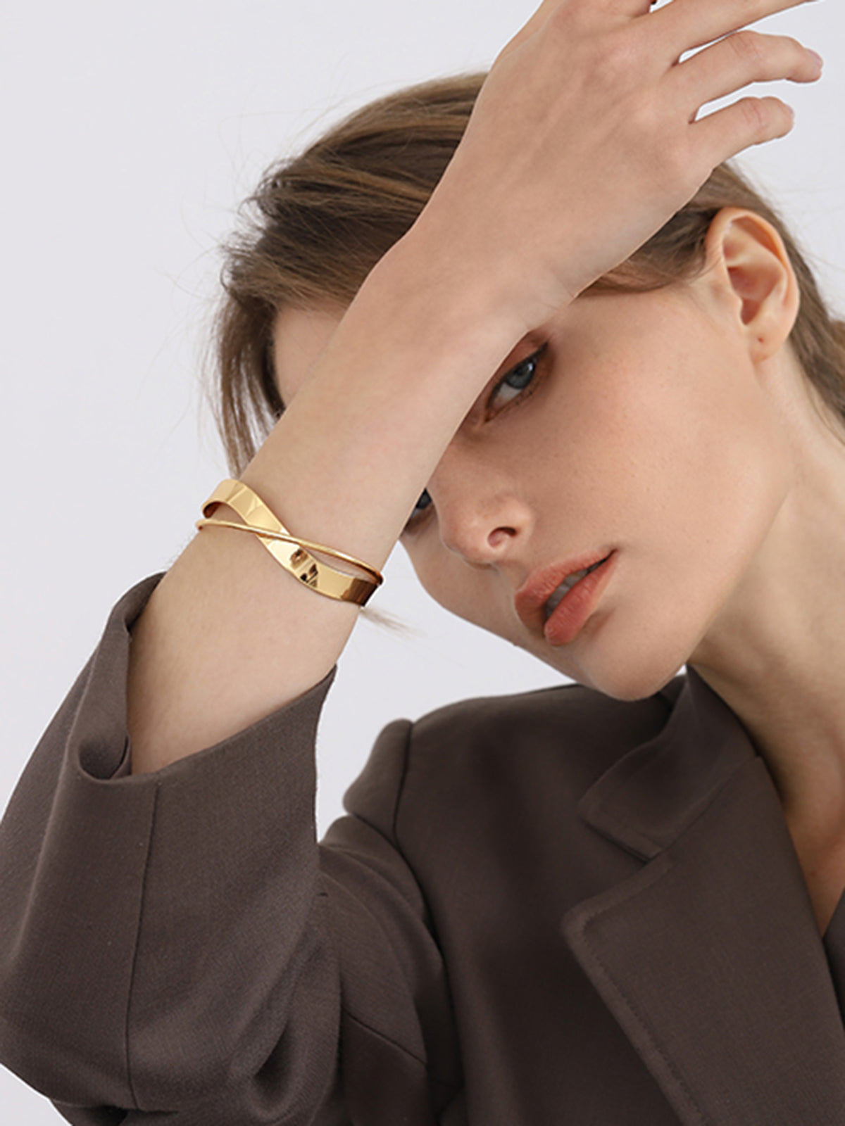 Goudkleurige Damesarmband – Minimalistisch Dubbellaags Design