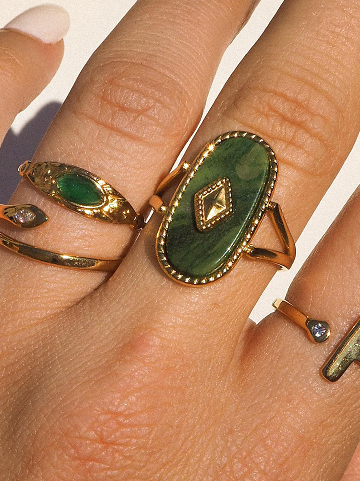 Elegante roestvrijstalen ring voor dames of heren, modern en duurzaam accessoire