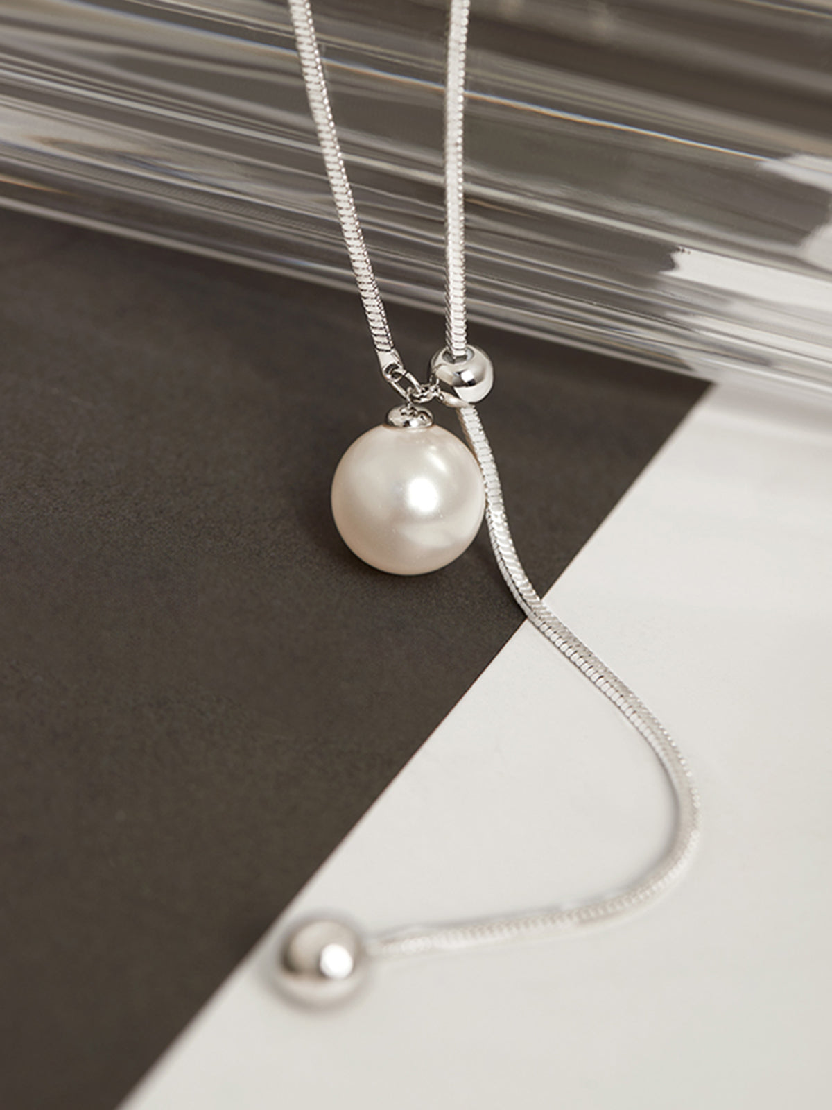 Elegante Parels Y-vormige Lariat Ketting voor een Chic en Tijdloze uitstraling