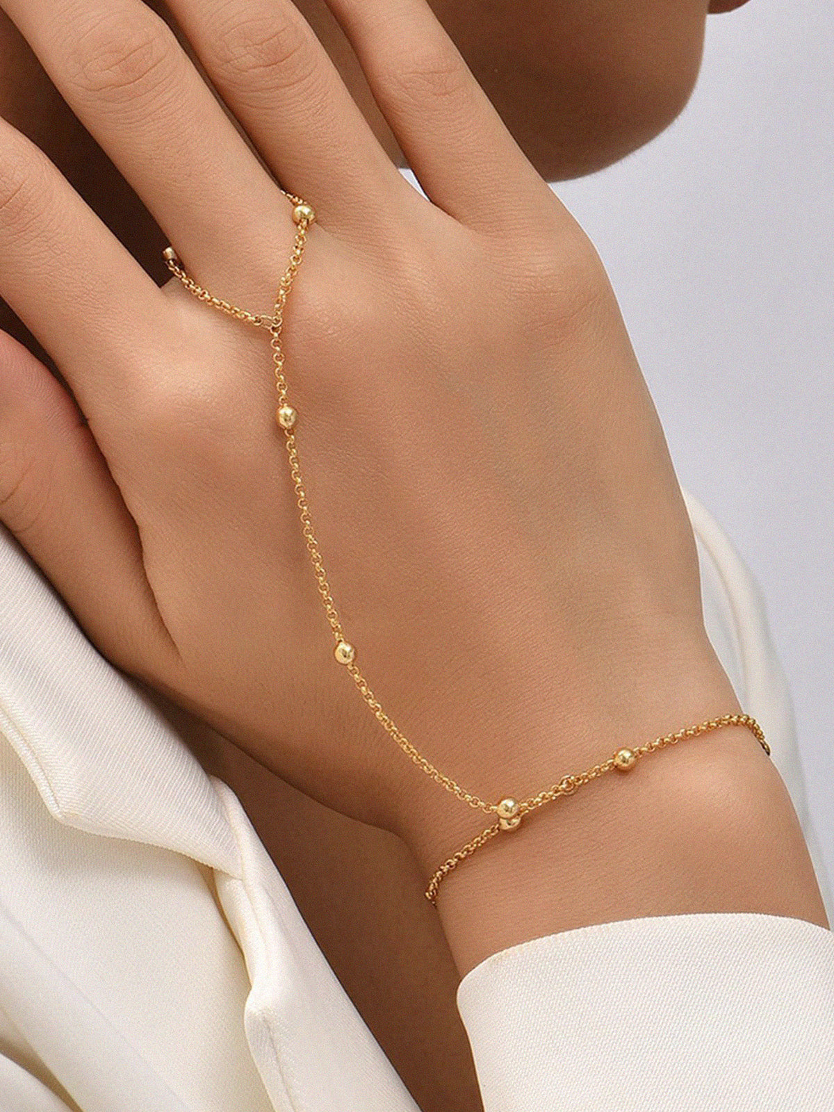 Gouden Handketting Dames – Elegant Ring Bracelet women met Fijne Kralen