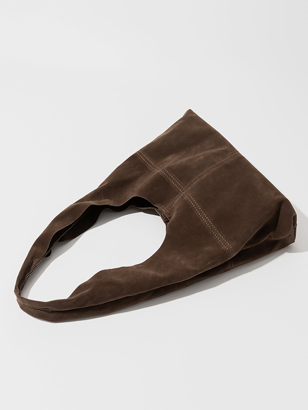 Elegante hobobag met knoopsluiting