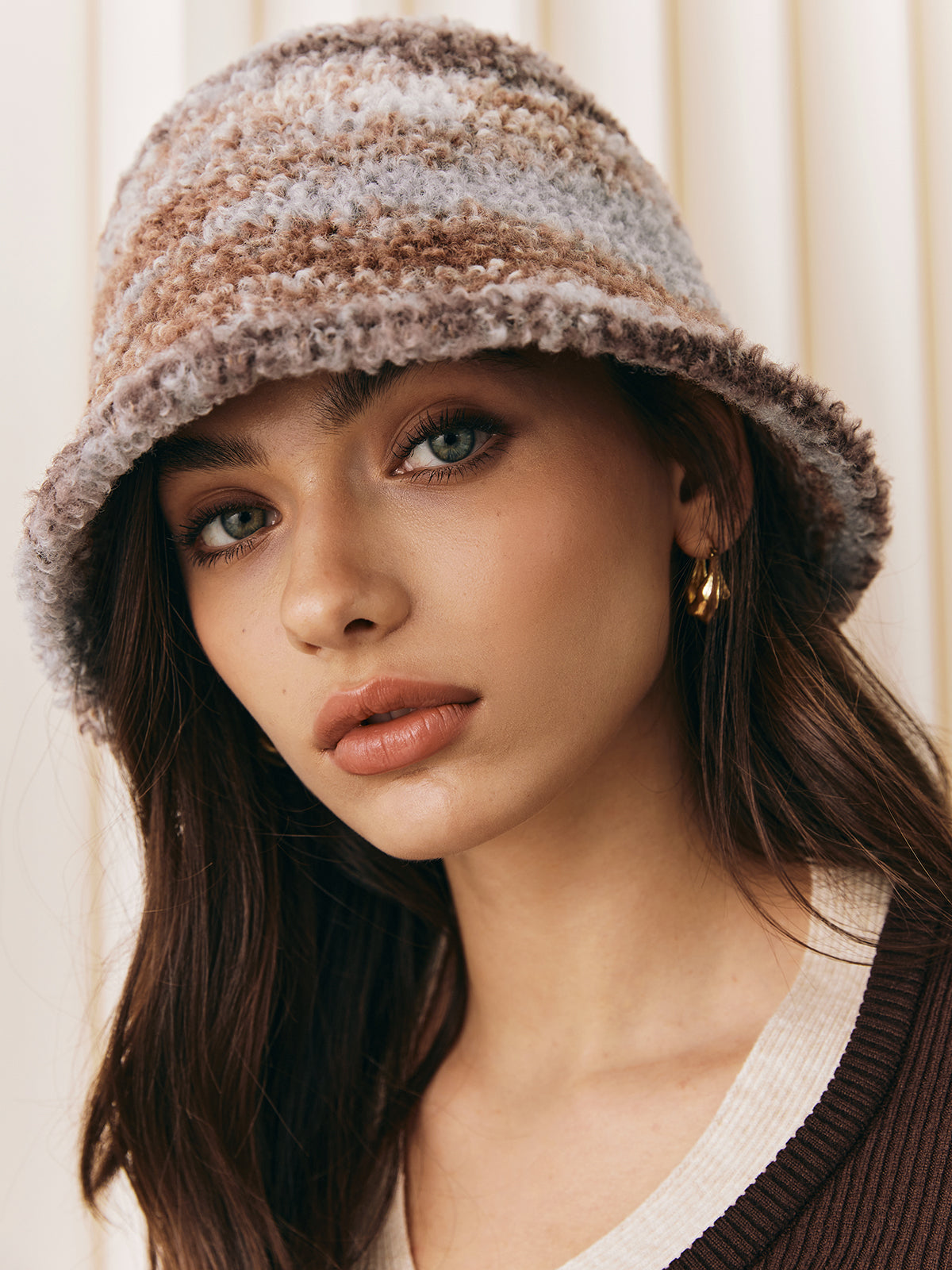 Ombre Plush Bucket Hat zacht en comfortabel