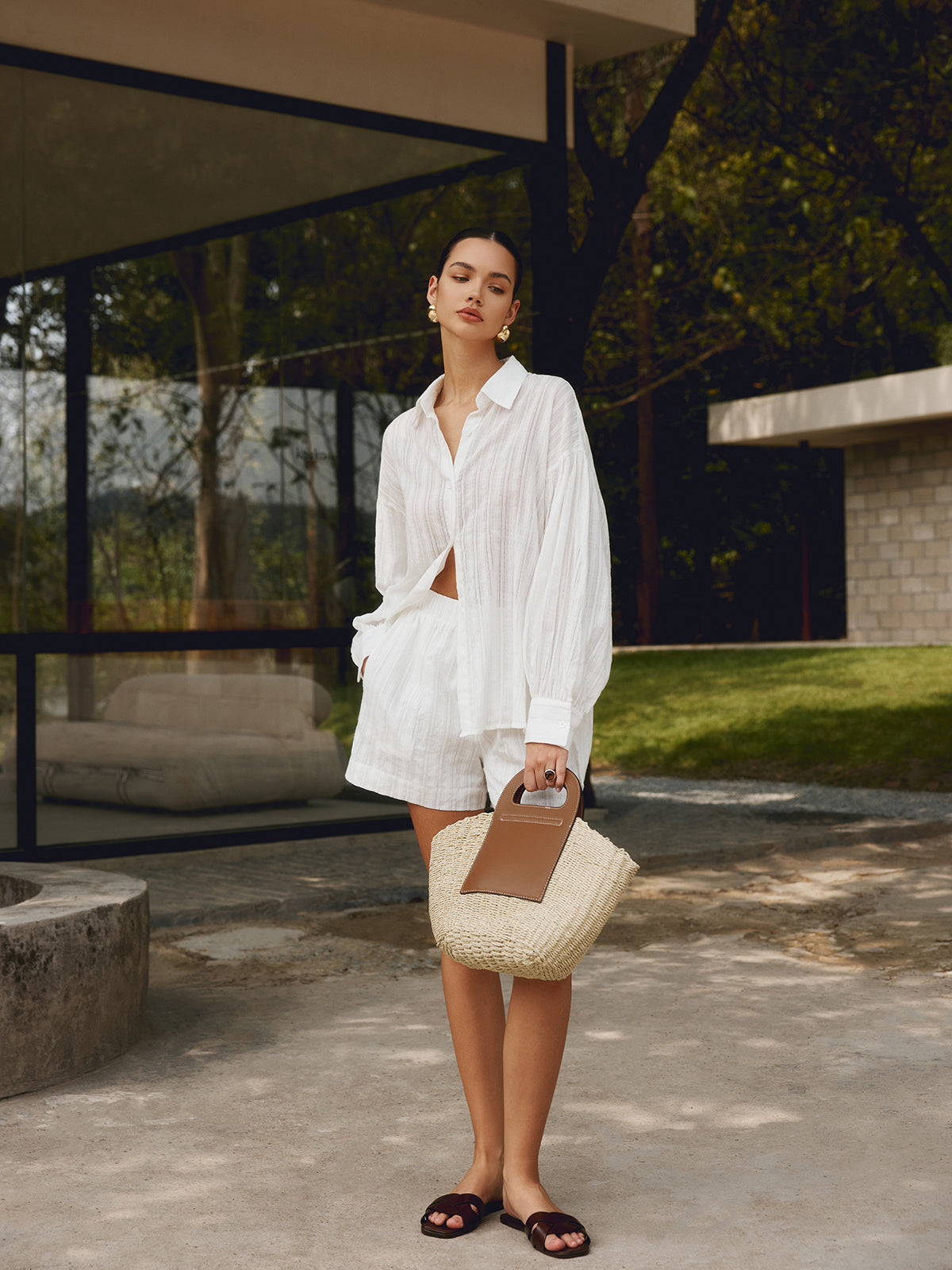 Chique twee-kleurige strooien draagtas