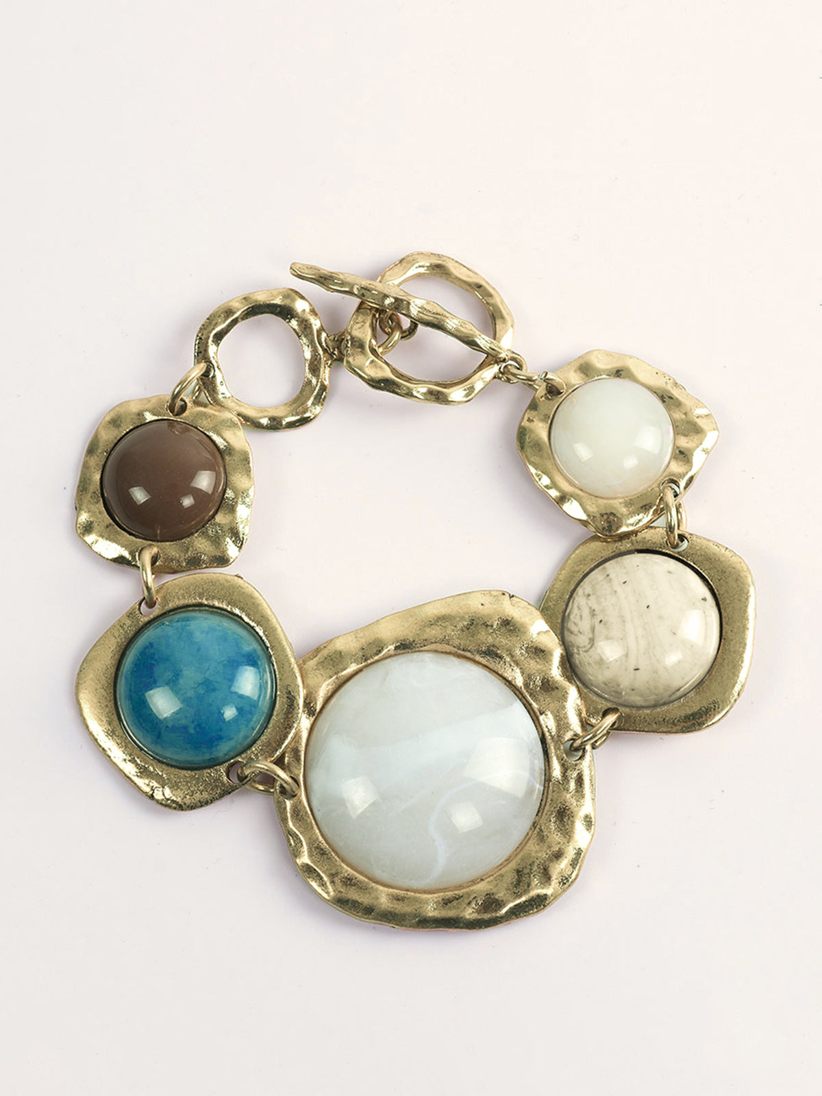 Elegante Multi-Stone Armband met Luxe Gouden Tinten