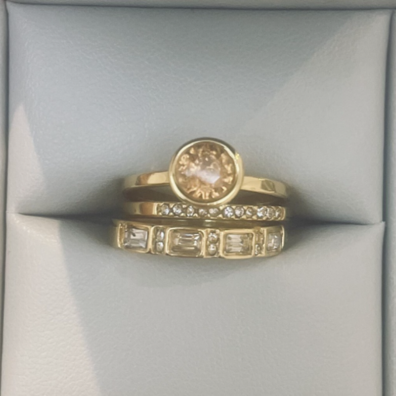 Luxueuze Gevulkaniseerde Kristallen Gouden Ring voor Elegante Stijl