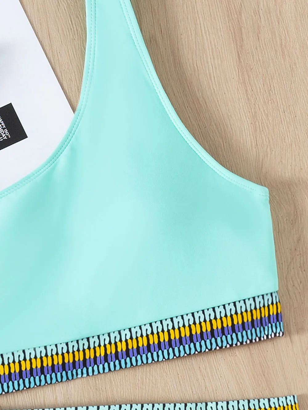 Trendy een- schouder bikini-ensemble voor dames