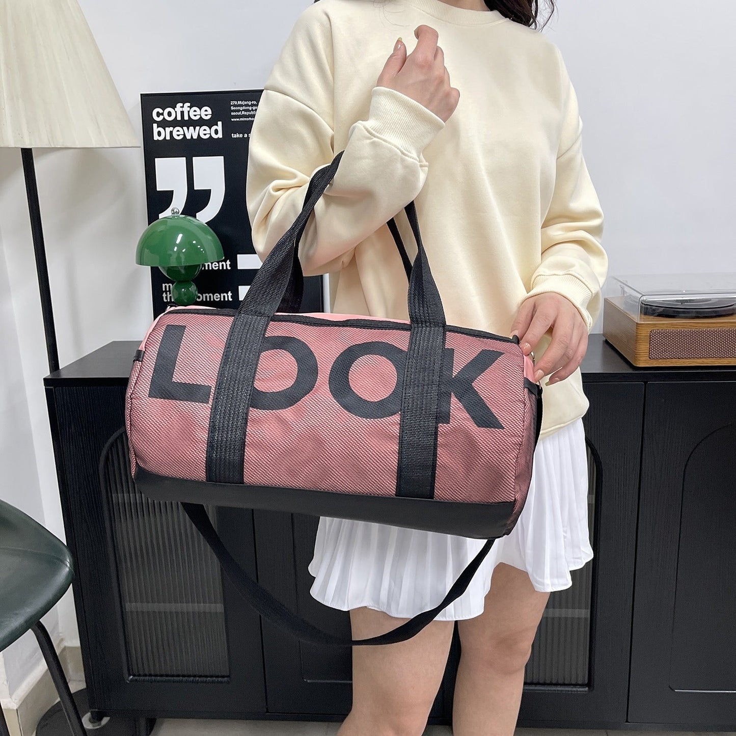 Dames sporttas met apart vak en cilindervormig ontwerp - Lía