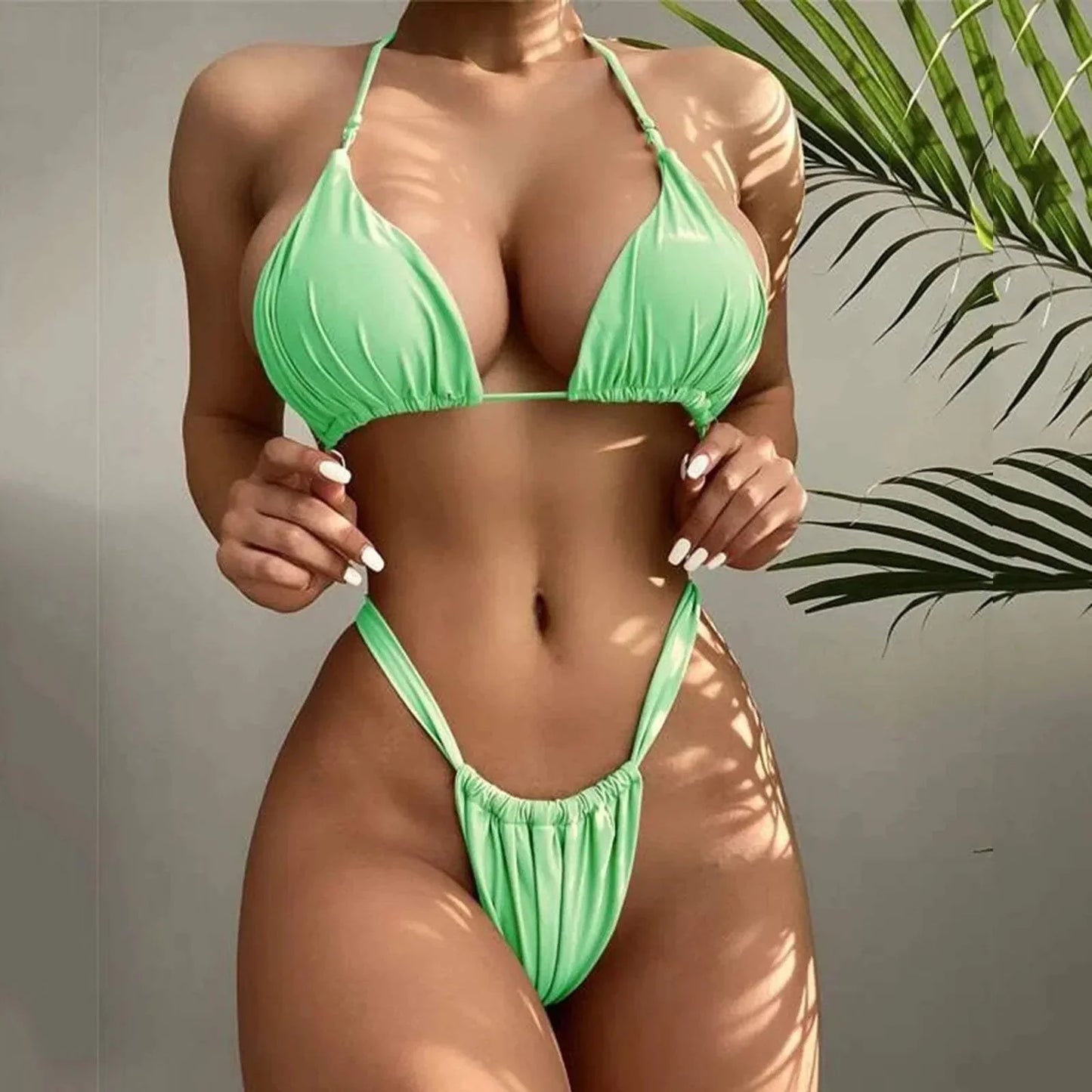 Dames bikini set met driehoekstop, ruchy stof en verstelbare schouderbandjes, high-cut ondergoed met koord