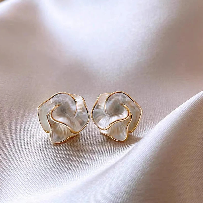 Camille | Gentle Camellia Earrings