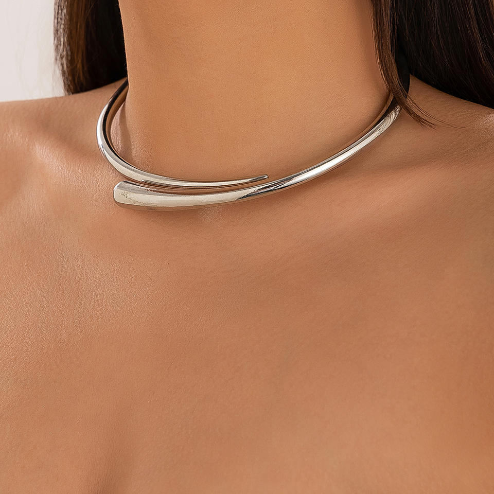 Gouden Waterdruppel Open Choker – Minimalistische Dames Ketting
