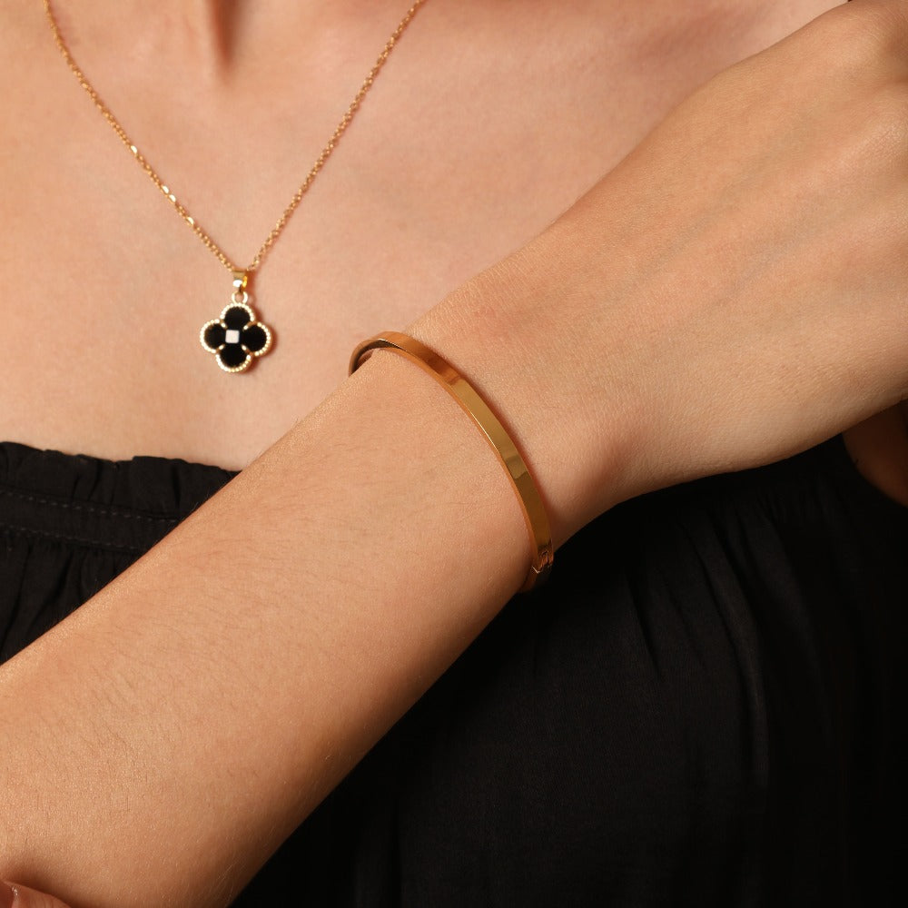 Dunne Graveerbare Armband – Elegant en Persoonlijk Sieraad