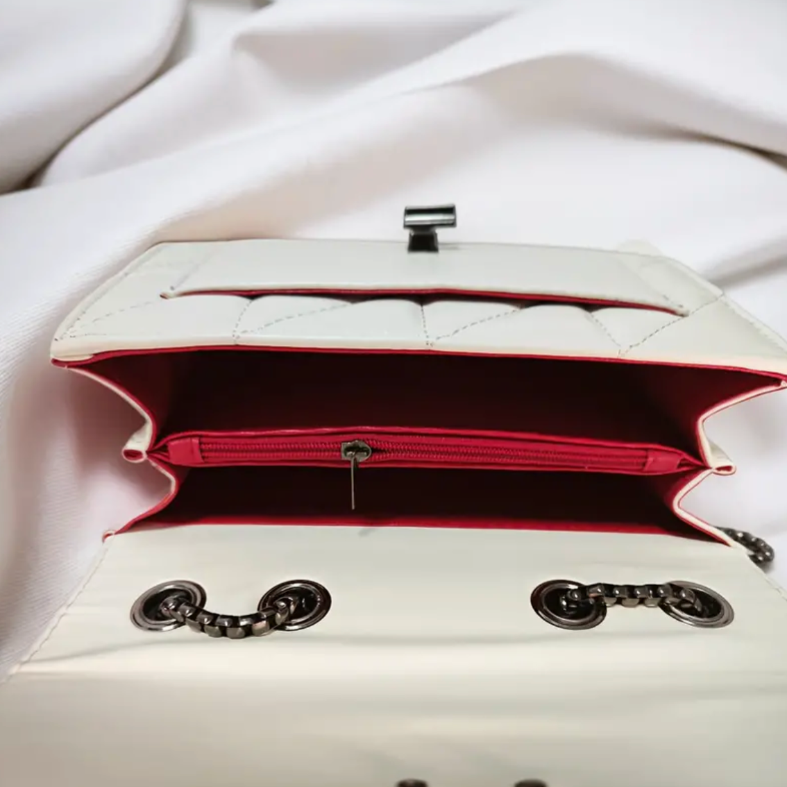 Stylish Quilted Crossbody Bag