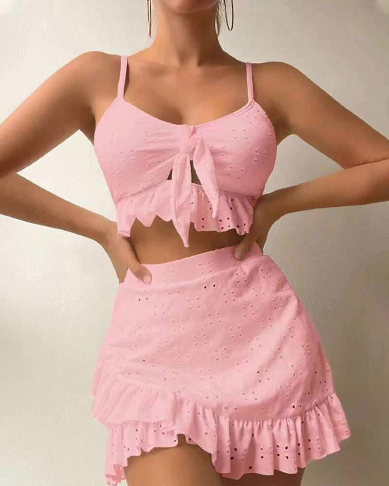 Damesbikini-Set – Voorhoofdstriktop – Geruite Ruché Minirok met Ruffles – Elegante Oogje Borduring – Ademend Comfortabel Stof