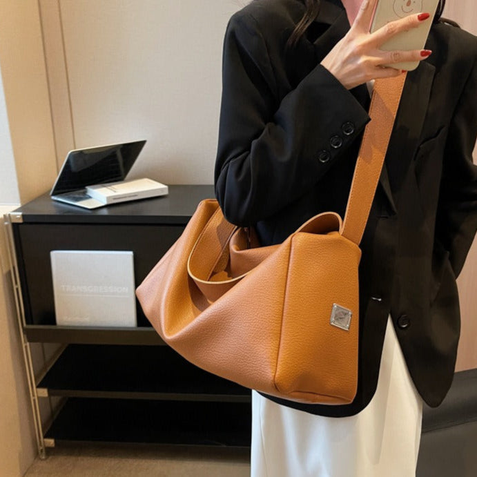 Damestas van synthetisch leer met grote inhoud en casual stijl - Andrea