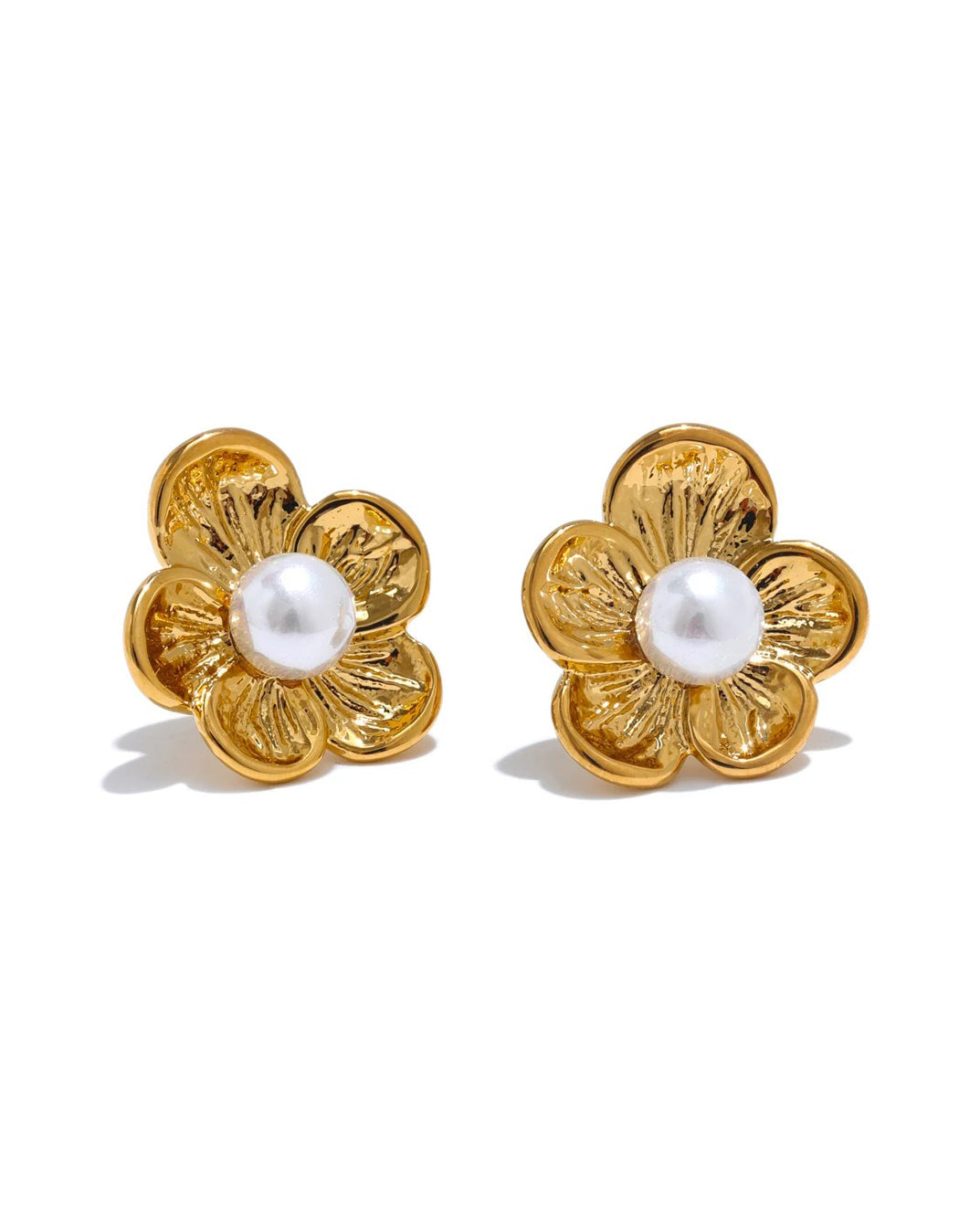 Elegante en verfijnde floret parel oorbellen